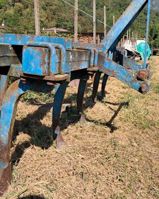 Estirpatore agricolo