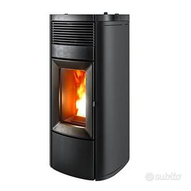 STUFA A PELLET MCZ MUSA IDRO 24 KW COLORE NERO