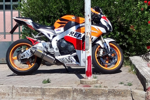 Cbr1000
