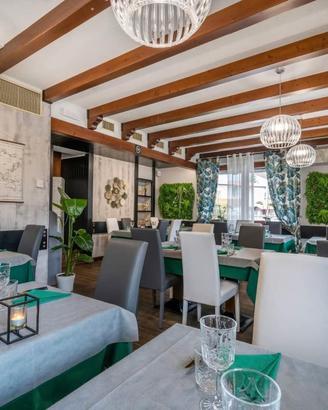 ristorante totalmente arredato