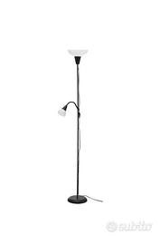 Piantana con luce da lettura di Ikea