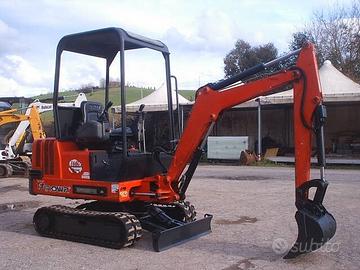 MiniEscavatore usato HINOWA vt1650