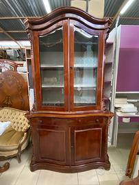 Credenza antica