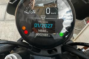 Triumph trident 660