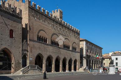 3 LOCALI A RIMINI