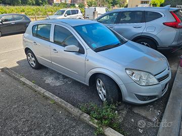 Opel Astra H 1.6