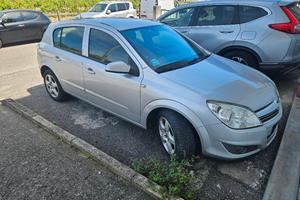 Opel Astra H 1.6