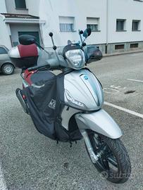 Beverly 350 sport touring