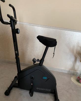 Cyclette domyos essential 03