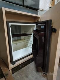 mini frigo da albergo 