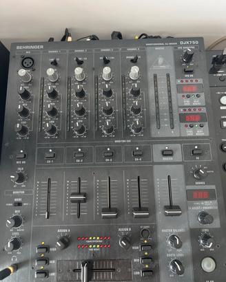 Mixer Behringer DJX750