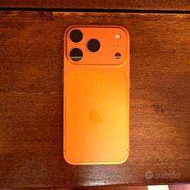 iPhone 17 Pro 256GB Arancione - 98% Batteria