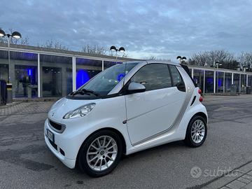 Smart ForTwo 1000 52 kW MHD cabrio pulse