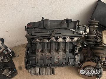 Motore BMW 306d2