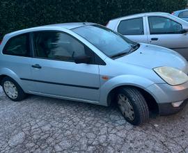 Ford fiesta 1.2 benzina neo patentati