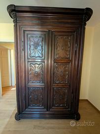 ARMADIO PIEMONTESE IN NOCE