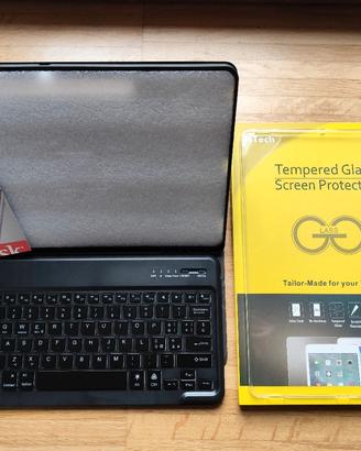 Samsung Galaxy Tab S7 FE 5G e accessori.
