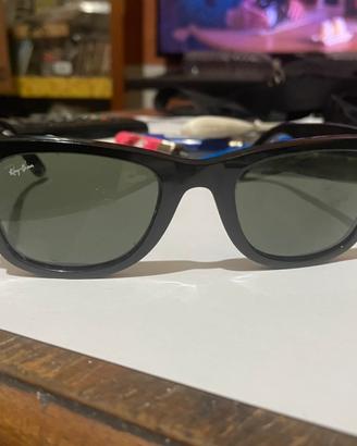 Occhiali da sole Rayban  originali  pari al nuovo