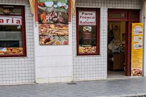 Cessione imprenditoriale attività storica salerno