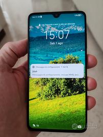 HUAWEI MATE 20