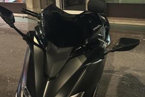 Scooter T max