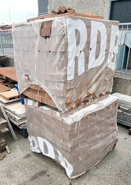 Mattoncini in cotto sabbiato da rivestimento