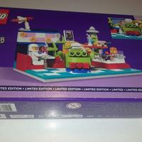 lego 40687 tavola calda dell'alieno classic space