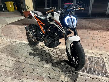 KTM duke 125 2017