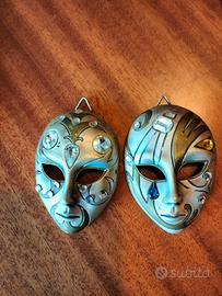 Due maschere veneziane decorative da parete