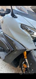 Pezzi tmax 560 2025 da riparare ricambi carrozzeri