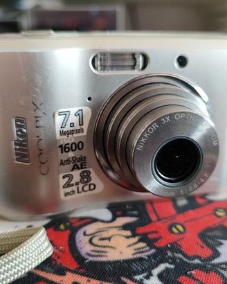 Nikon Coolpix 7.1 Megapixel Fotocamera