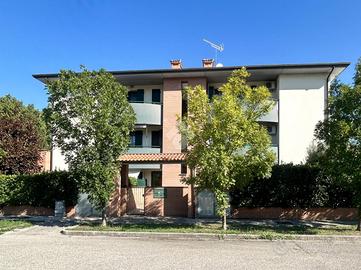 3 LOCALI A MOLINELLA