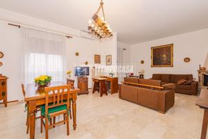 Quadrilocale in centro