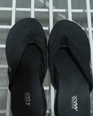 infradito Skechers 