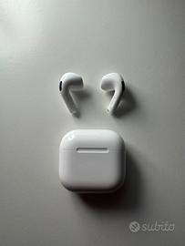 AirPods 4