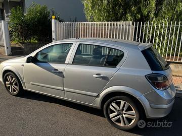 Opel Astra 1.7 -  Motore Brillante -