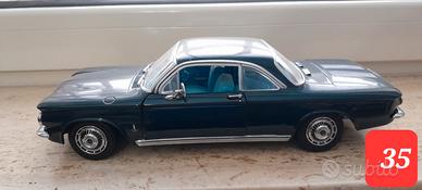 1:18 Corvair Monza berlina