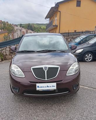 Lancia Ypsilon 1.3 MJT 90 CV Oro