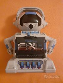 Robot 2-XL GIG Tiger Electronics 1992 vintage