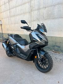 Honda Adv 350