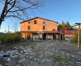 CASA INDIPENDENTE A CASTIGLIONE DEL GENOVESI