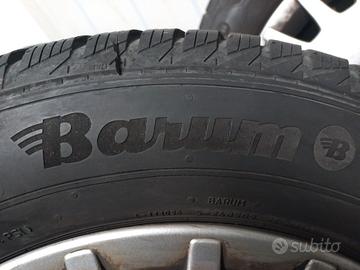 Gomme invernali 195/65 R15 91T complete di cerchio