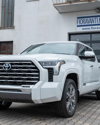 Toyota Tundra Crew 3.5L v6 Twin Turbo 4x4 HYBRID C