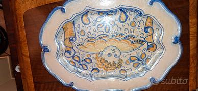 Piatto in ceramica