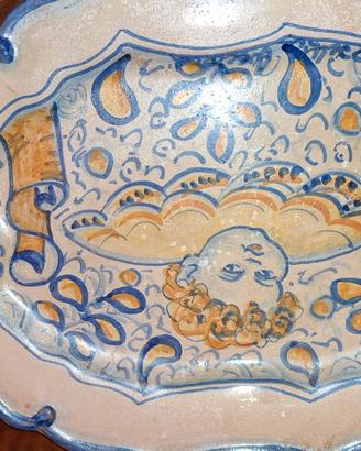 Piatto in ceramica