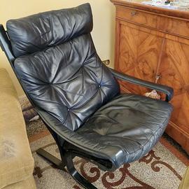 Poltrona Siesta di Ingmar Relling per Westnofa, an