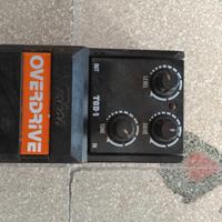 pedale overdrive marca Tokai 