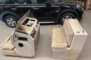 Console e seduta barca o gommone