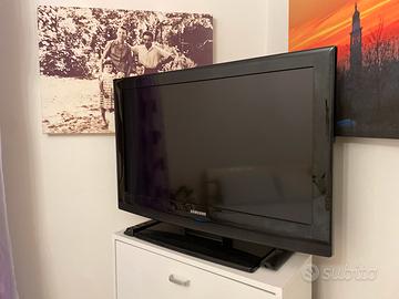 Samsung 32"