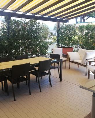 Tavolo pranzo esterno giardino